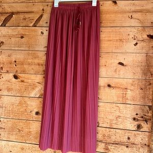New Mix Pleated Flowy Mauve Skirt